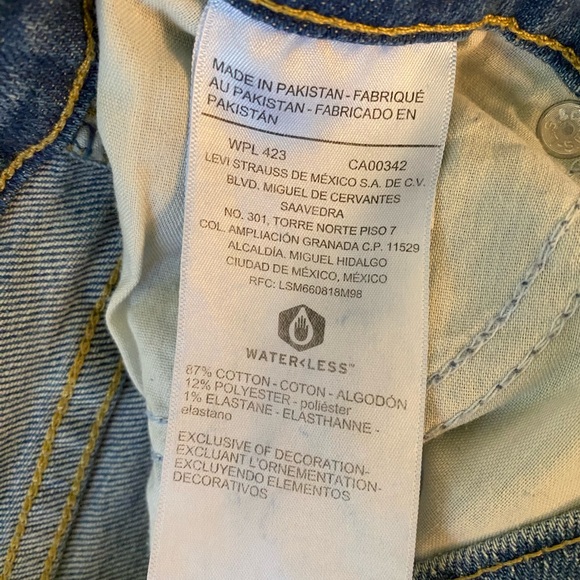 Signature by Levi Strauss Heritage High Rise Straight Jean.  Size 28/6. - Picture 10 of 14